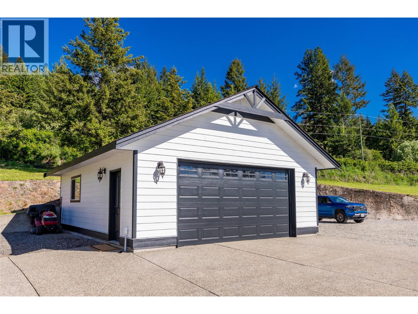 17936 Angus Road, Lake Country