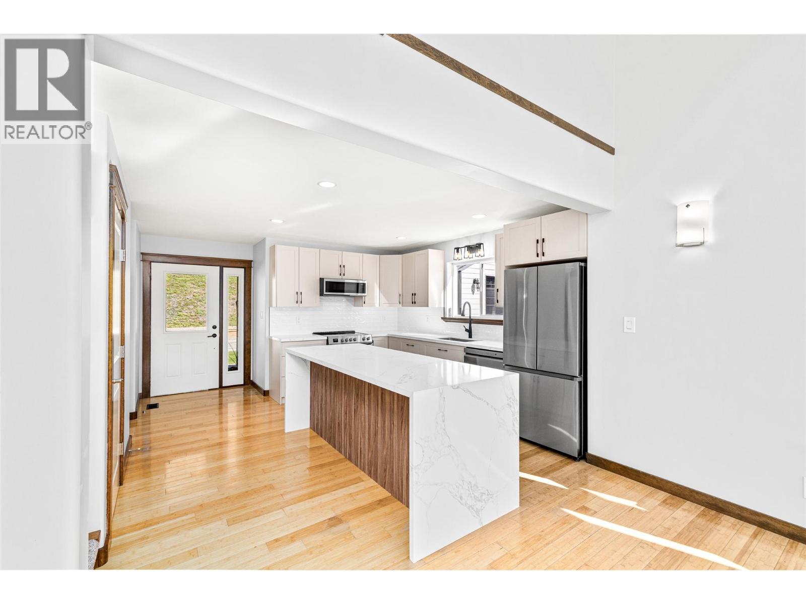 17936 Angus Road, Lake Country
