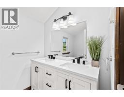 17936 Angus Road, Lake Country, BC V4V1B6 Photo 33