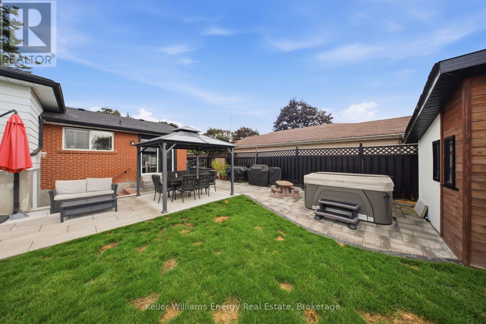 233 PHILLIP MURRAY AVENUE - Image 36