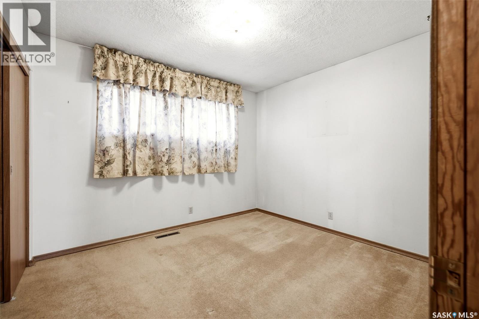 4023 McPhail AVENUE - 22