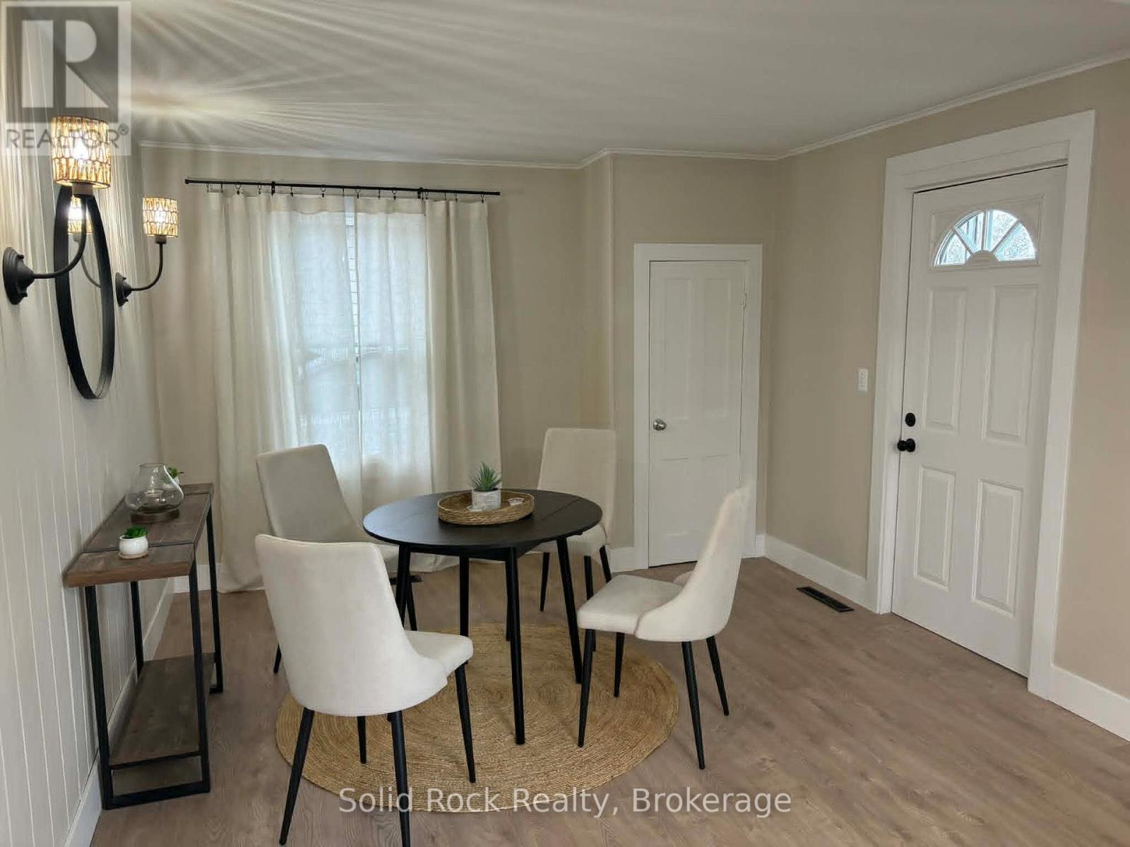 14 LINN STREET - 24