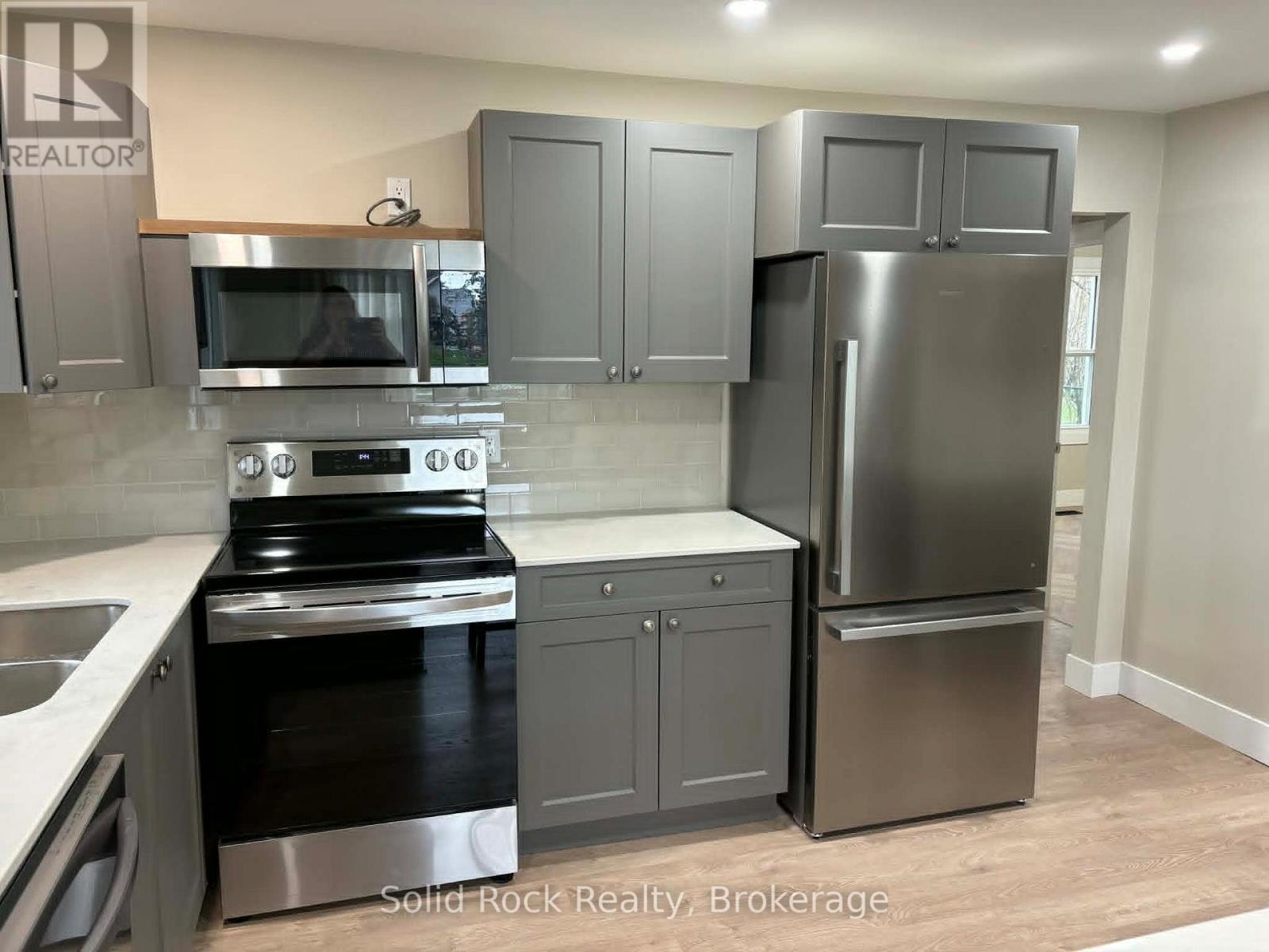 14 LINN STREET - 9