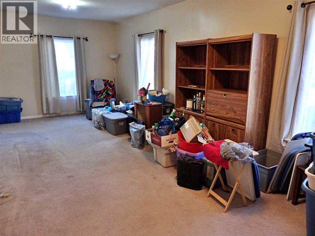 4812 51 Avenue - 14