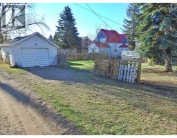 Primary Bedroom - 4812 51 Avenue, Vermilion, AB T9X1T3 Photo 6