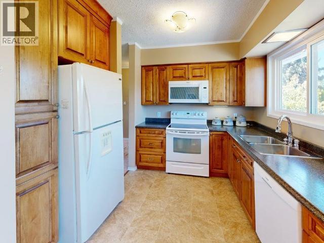 7251 HAZELTON STREET - Image 15
