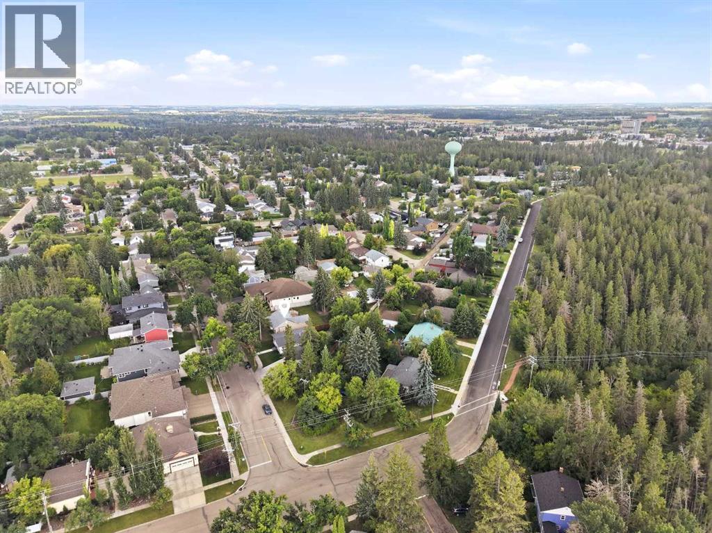 3742 44 Avenue - Image 43