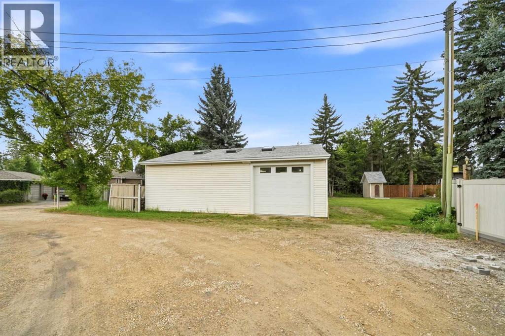 3742 44 Avenue - Image 7