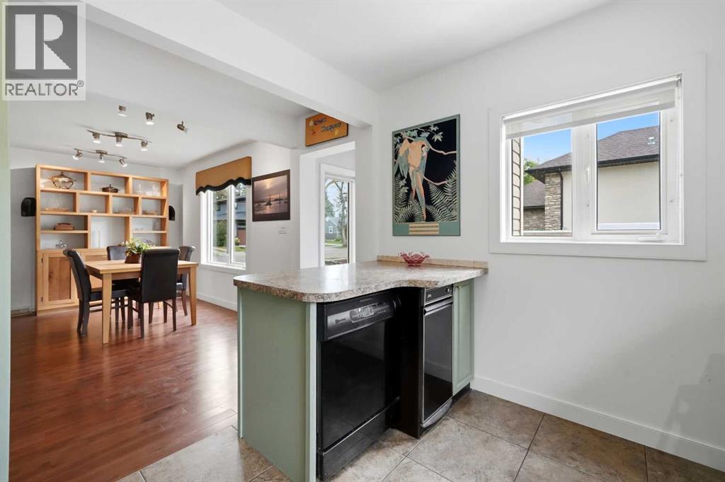 3742 44 Avenue - Image 16