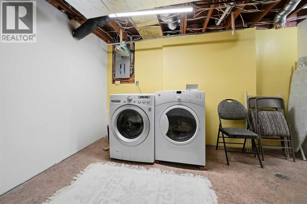 3742 44 Avenue - Image 38