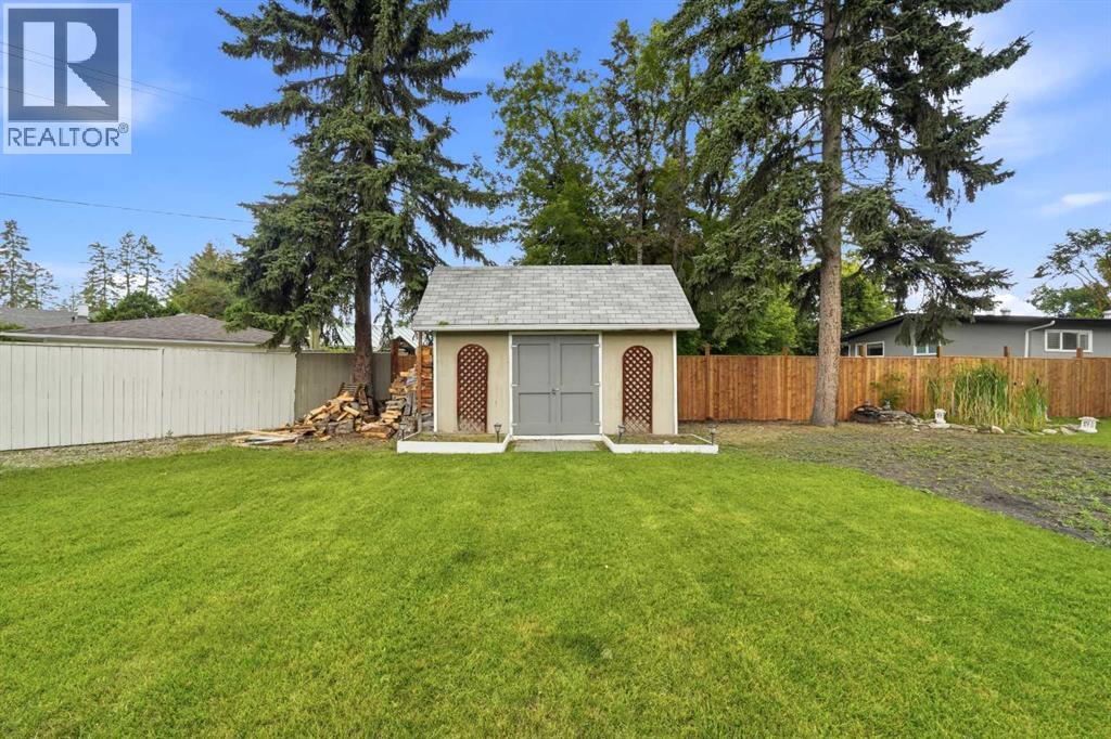 3742 44 Avenue - Image 12