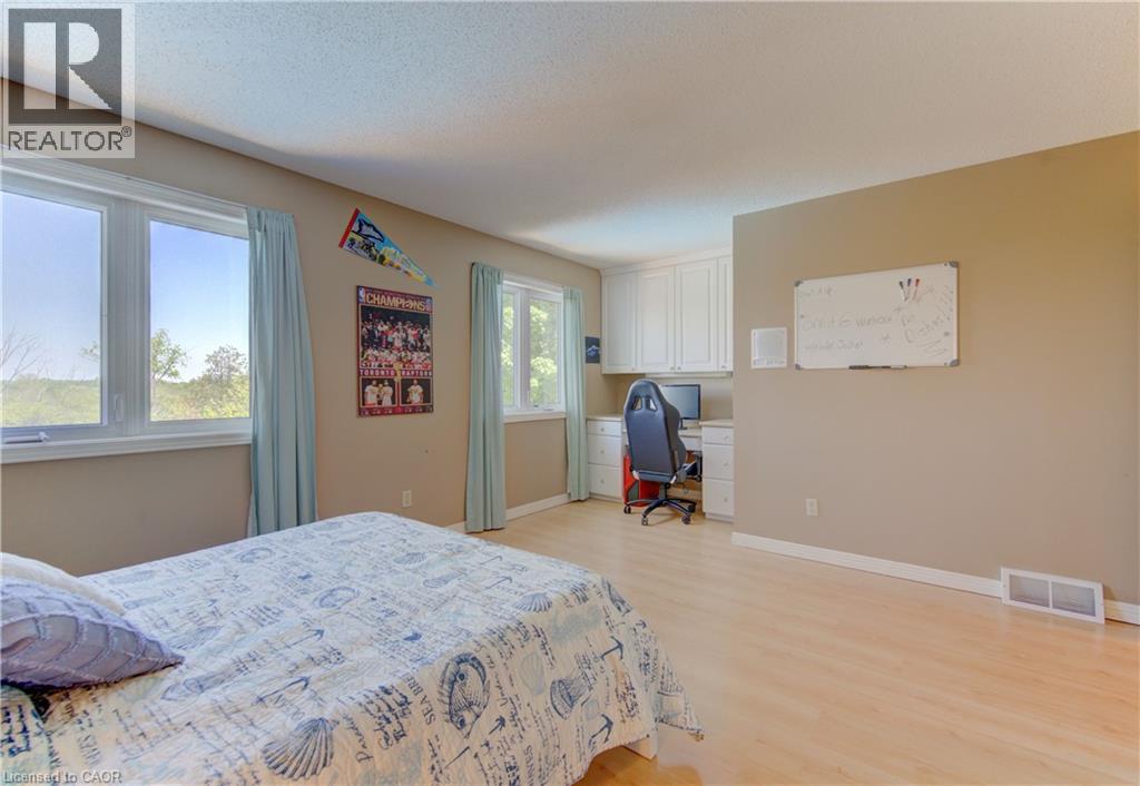 97 MANITOULIN Crescent - 23
