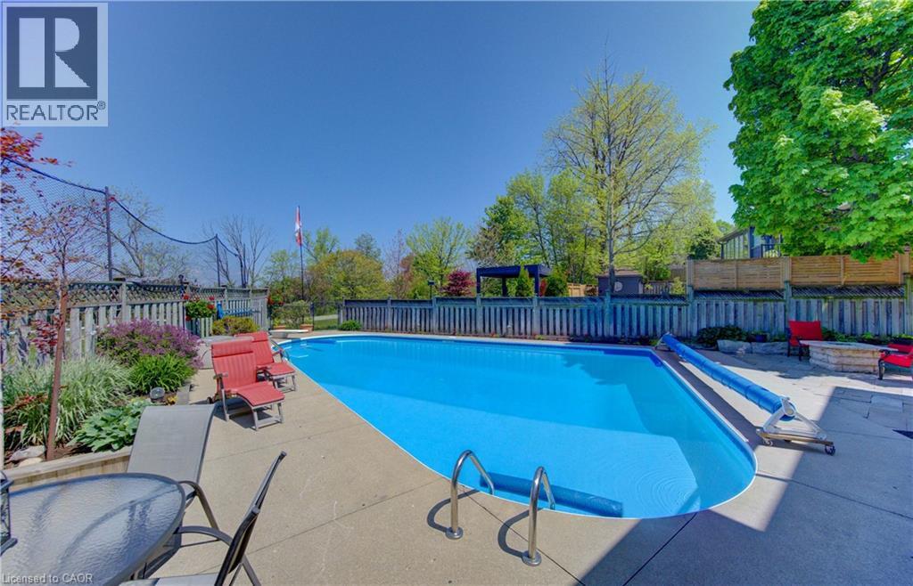 97 MANITOULIN Crescent - 35