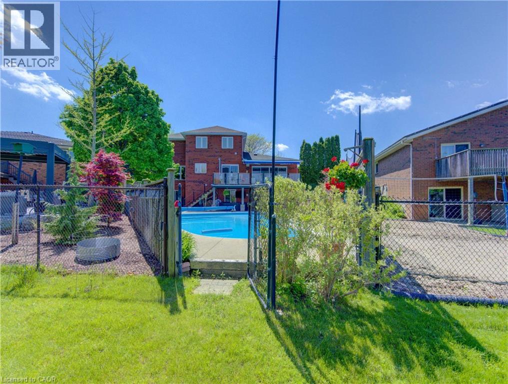 97 MANITOULIN Crescent - 40