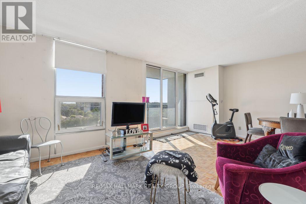 #801 2951 RIVERSIDE DRIVE - 12