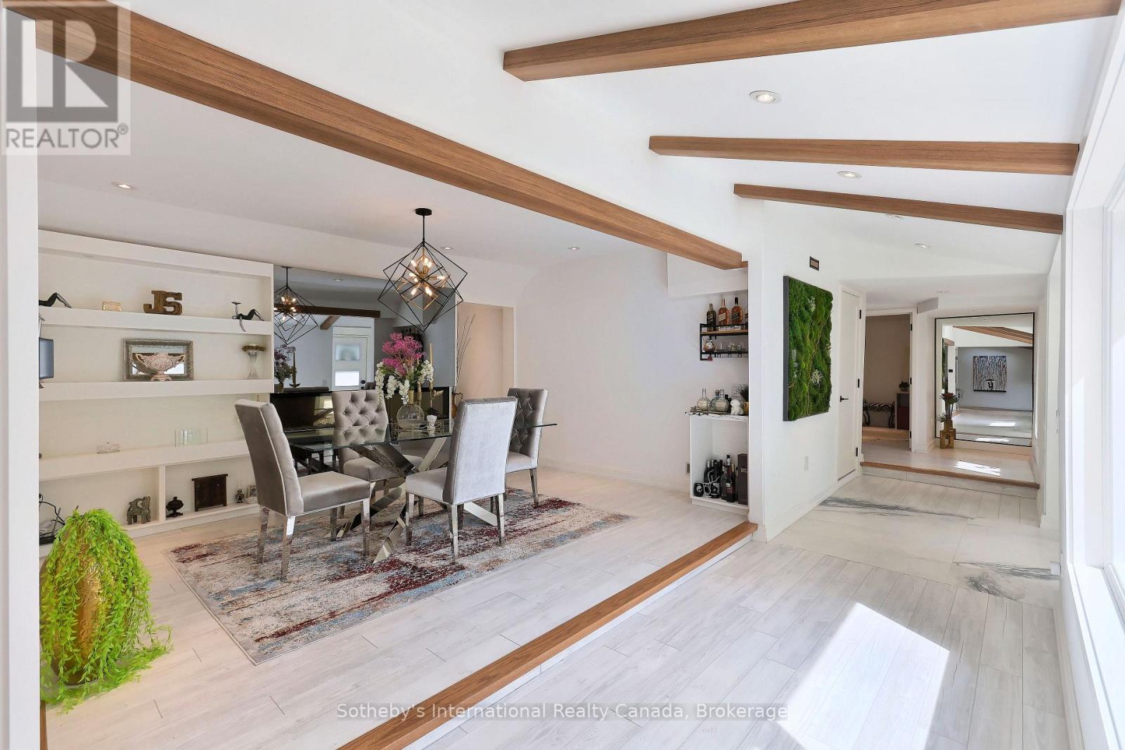 38 HILLTOP BOULEVARD - Image 31