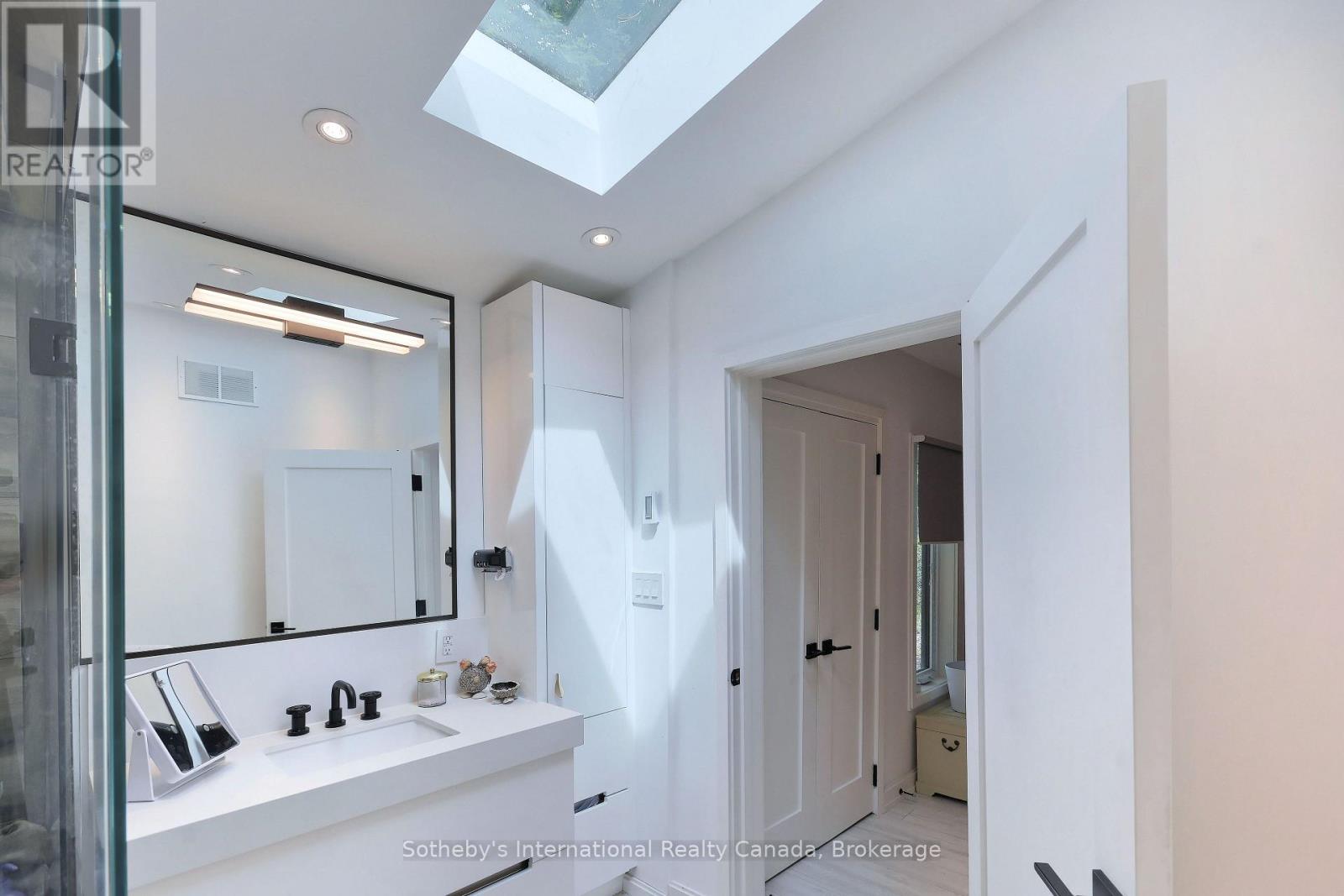 38 HILLTOP BOULEVARD - Image 39