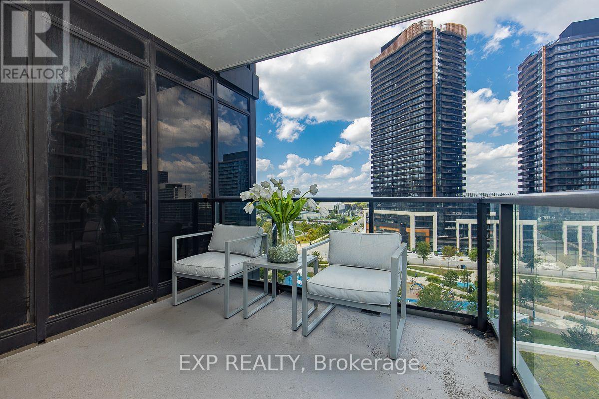 #912 85 MCMAHON DRIVE - 21