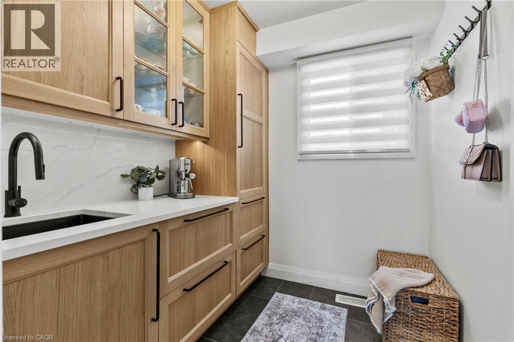 30 ORLANDO Drive - Image 16