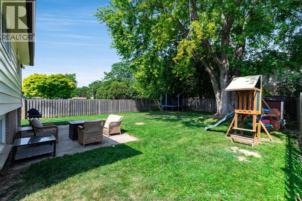 57 Marion AVENUE - Image 33