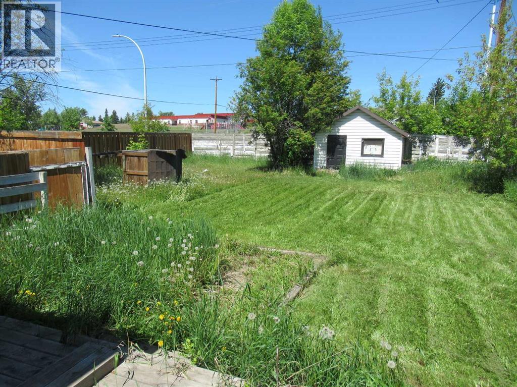 9324 104 Avenue - 3