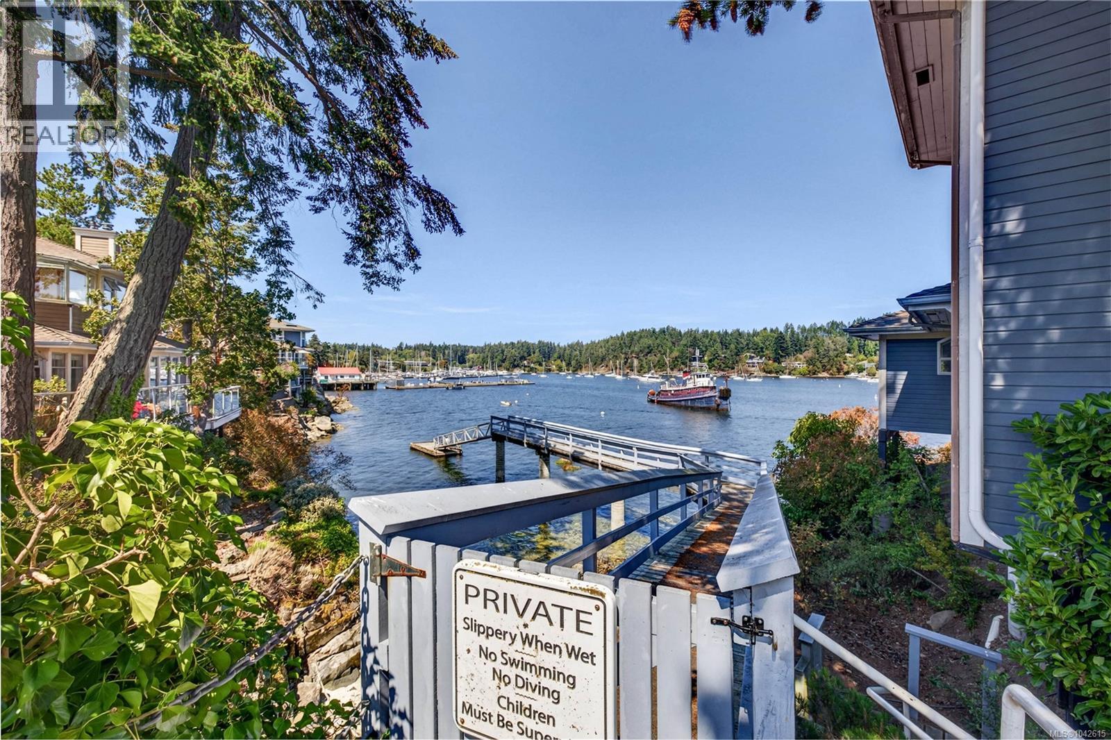 #3 111 Fulford-Ganges Rd - Image 40