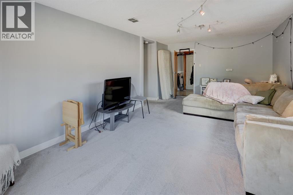 1615 23 Street NW - Image 19
