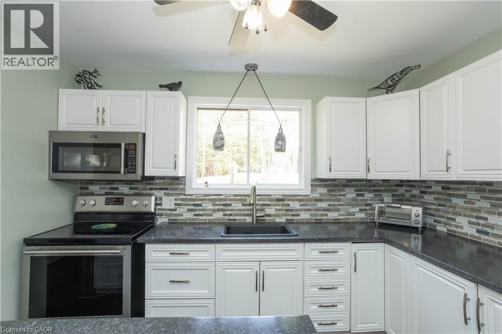 611 CLEAR LAKE Drive - 11