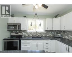 611 Clear Lake Drive, Espanola, ON P5E1N6 Photo 11