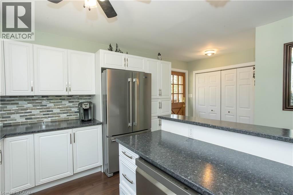 611 CLEAR LAKE Drive - 12