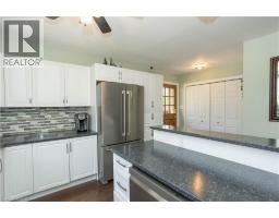 611 Clear Lake Drive, Espanola, ON P5E1N6 Photo 12