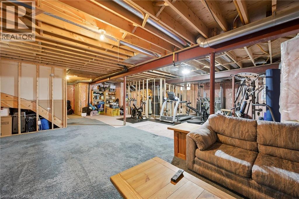 79 WADSWORTH Crescent - Image 33