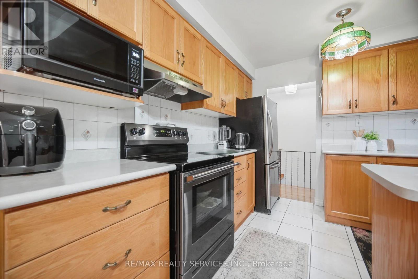 2414 WHALEY DRIVE - 8