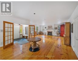 Sitting room - 7135 Pond Street, Mississauga, ON L5W1A1 Photo 11