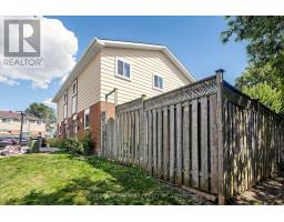 18 - 18 San Vito Way, Toronto, ON M3L2G8 Photo 43