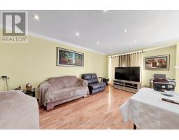 18 - 18 San Vito Way, Toronto, ON M3L2G8 Photo 8