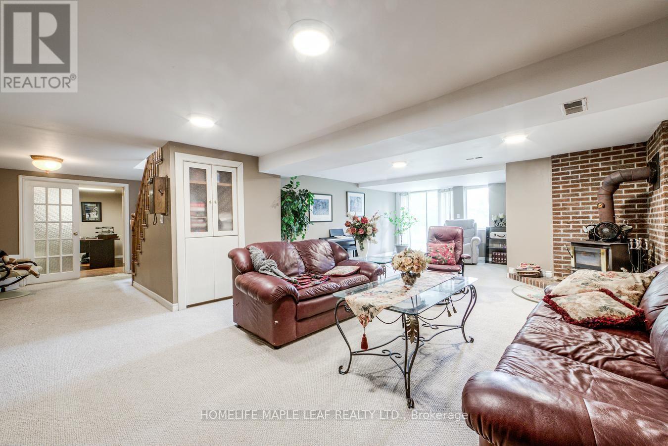 7820 5 SIDE ROAD - 30