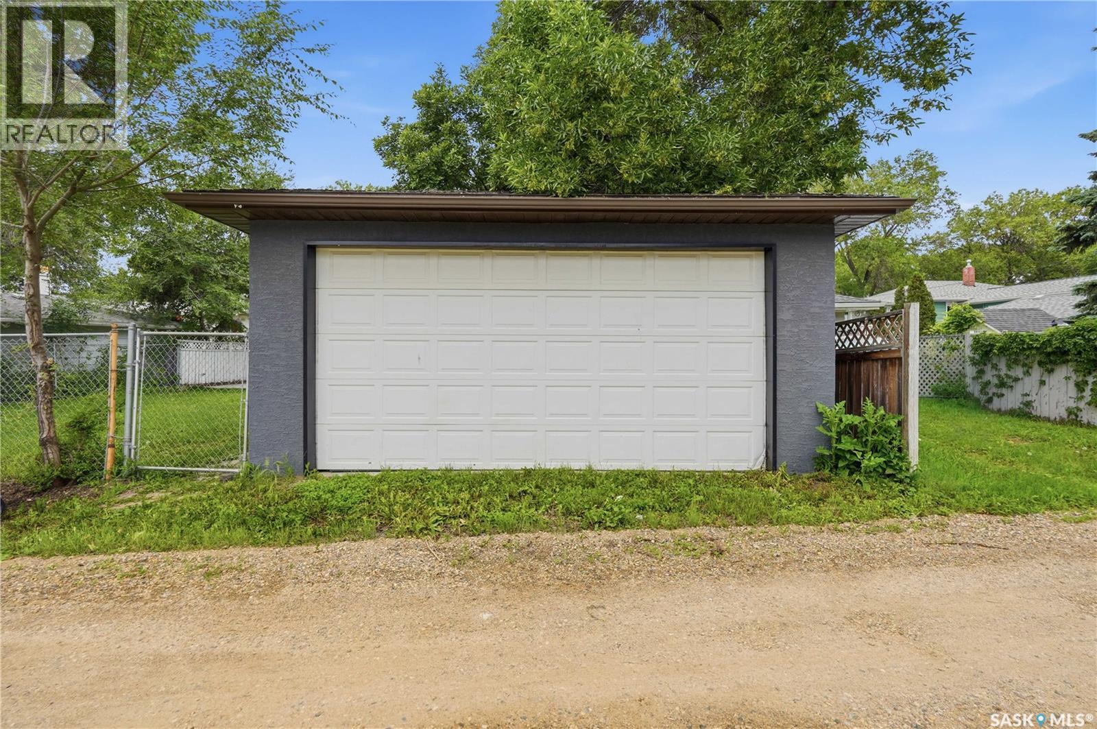 2819 Montreal CRESCENT - 43