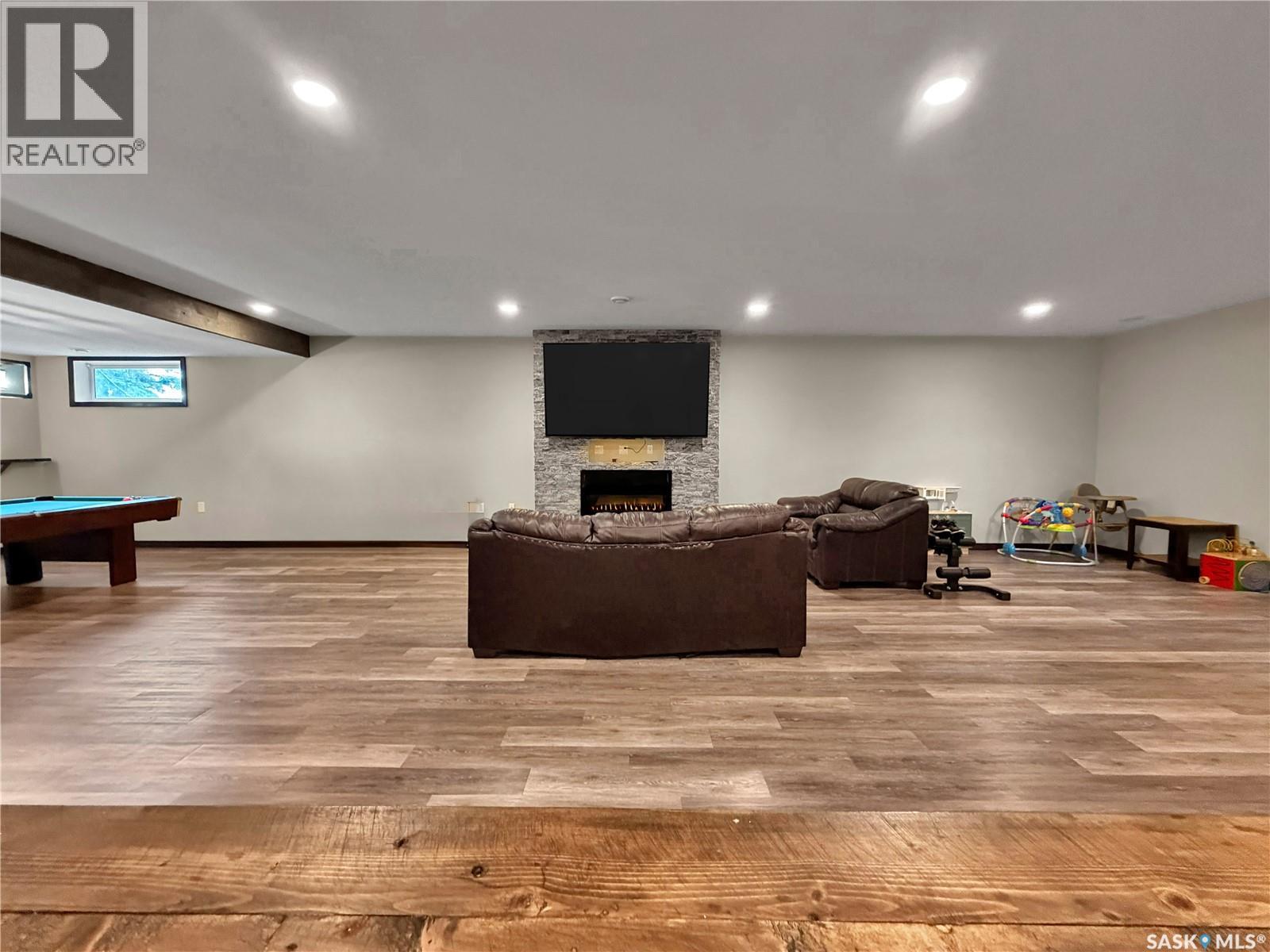 613 Gonczy AVENUE - 31