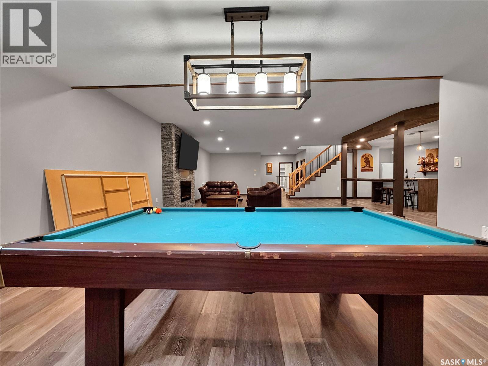 613 Gonczy AVENUE - 33