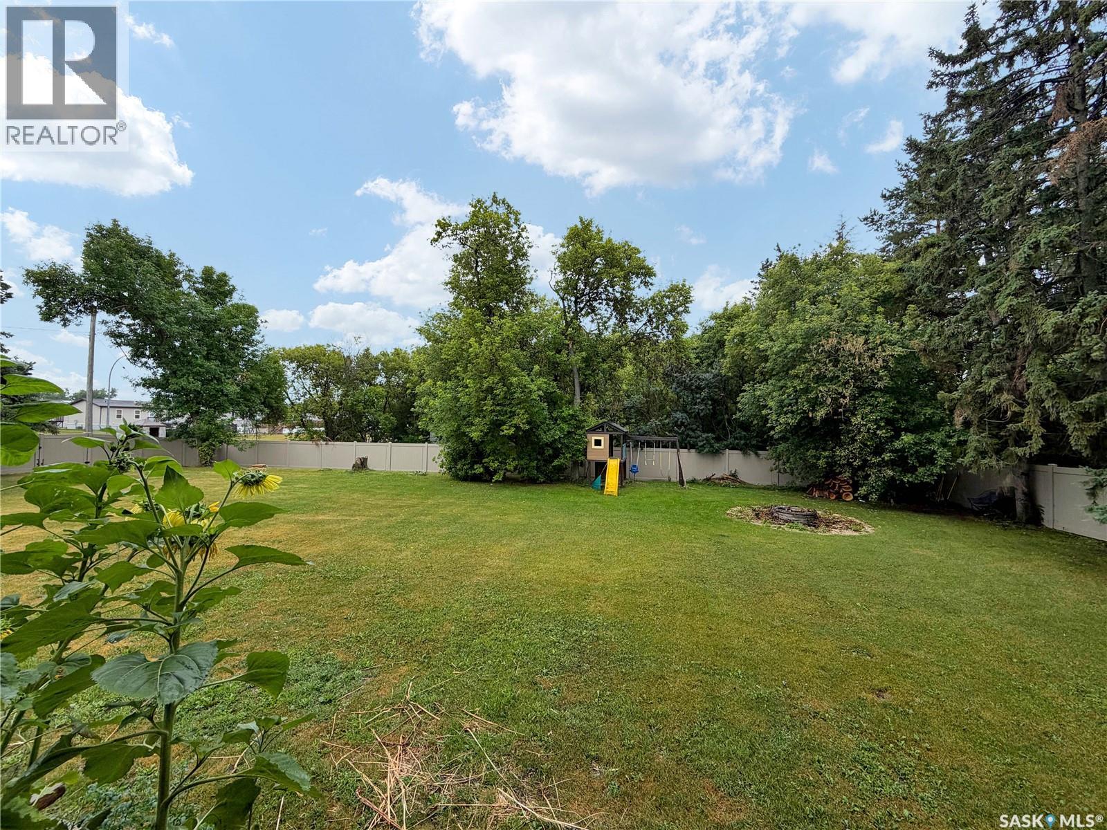 613 Gonczy AVENUE - 41