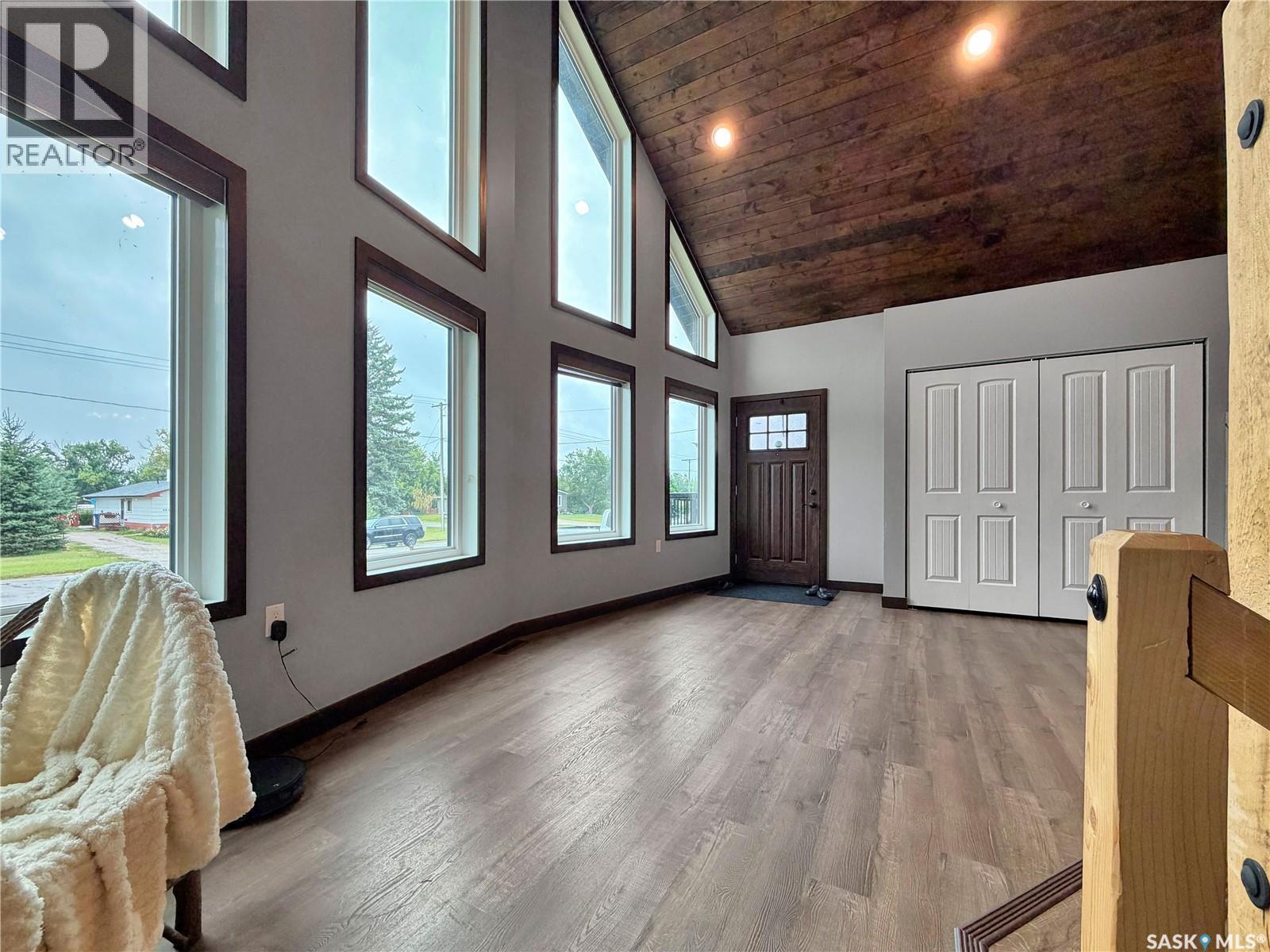 613 Gonczy AVENUE - 5