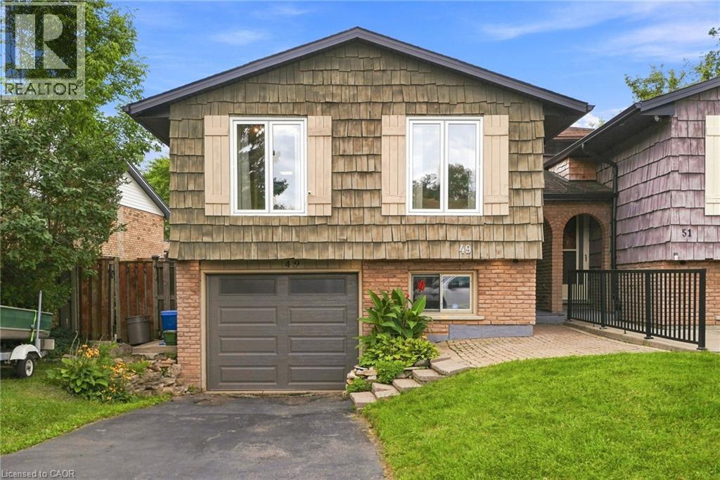 49 MARKSON Crescent - 33