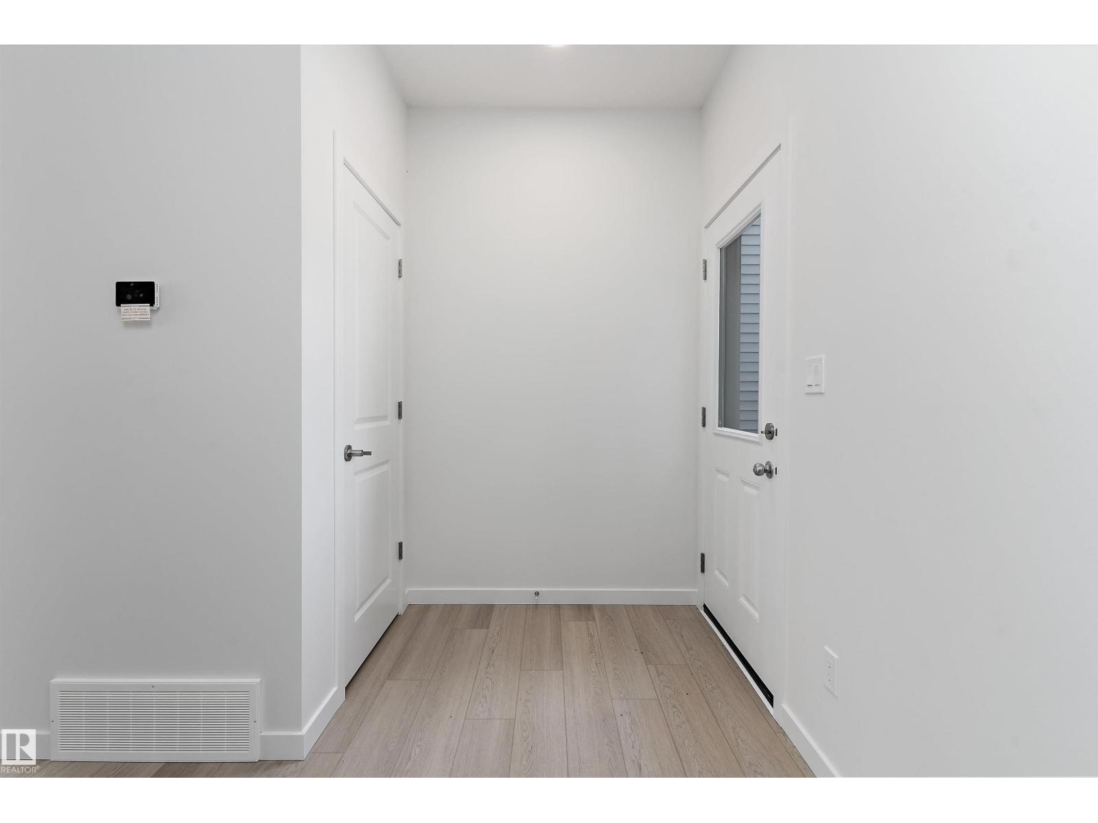 18119 74 ST NW - 3