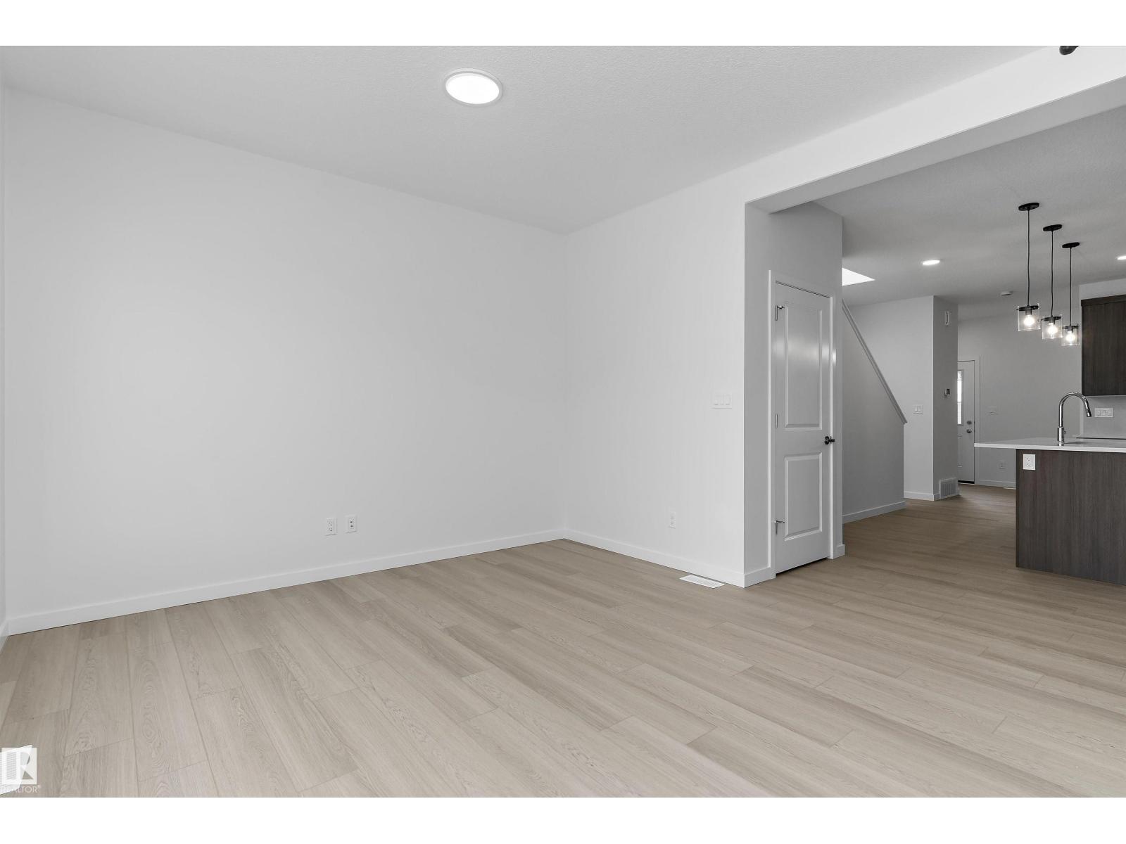 18119 74 ST NW - Image 14