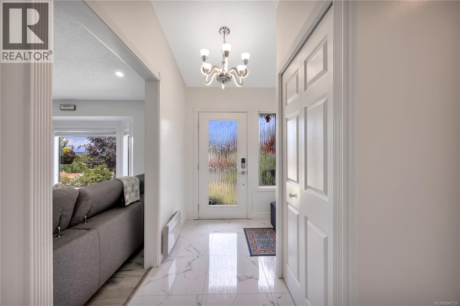 6279 Blueback Rd, Nanaimo