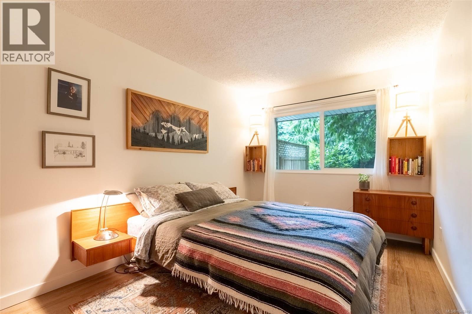 #209 250 Hemlock St - 11