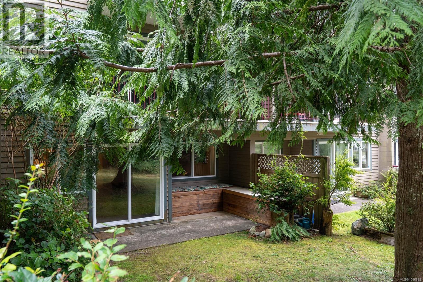 #209 250 Hemlock St - 19