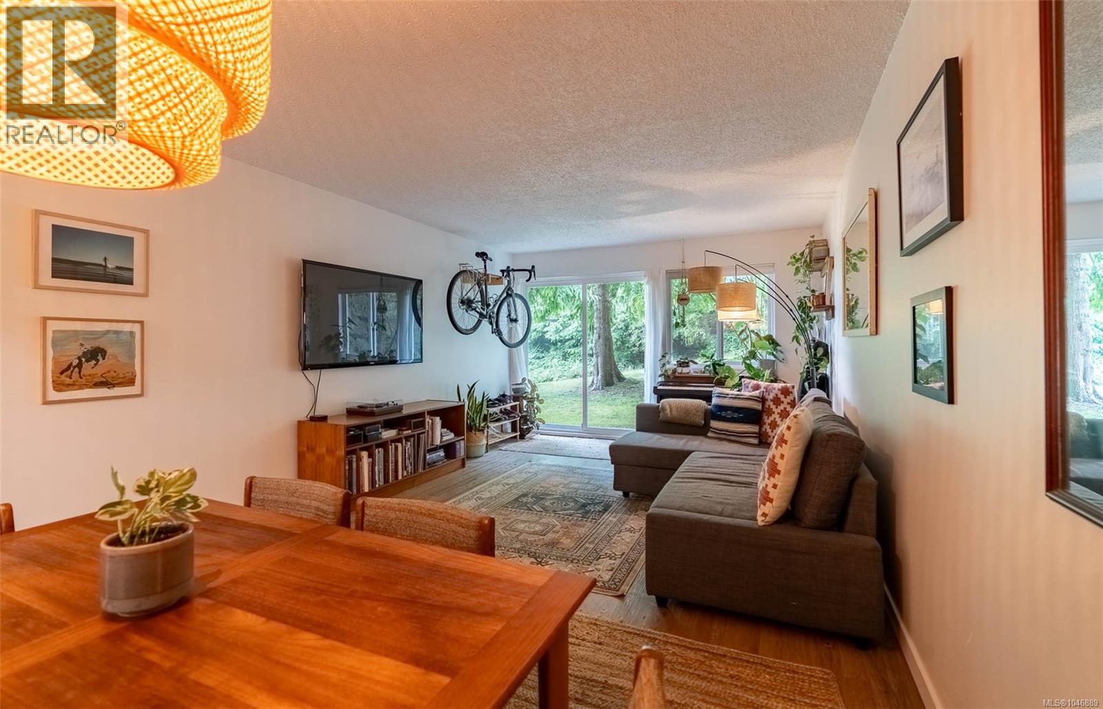 #209 250 Hemlock St - 2