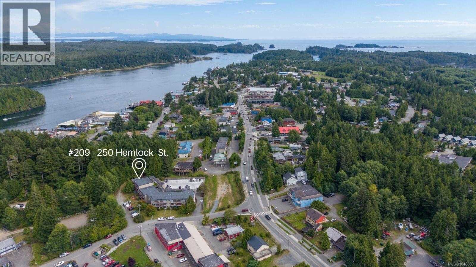 209 250 Hemlock St, Ucluelet